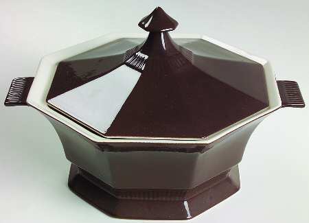 Cane 2 Qt Round Covered Casserole