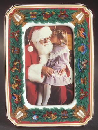 Christmas Tradition 6" Picture Frame