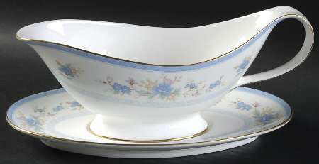 Claremont Gravy Boat & Underplate