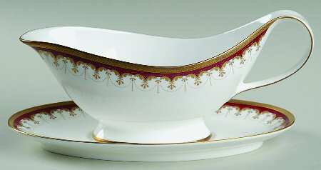Clarendon Gravy Boat & Underplate