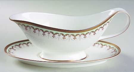 Corinthian Gravy Boat & Underplate