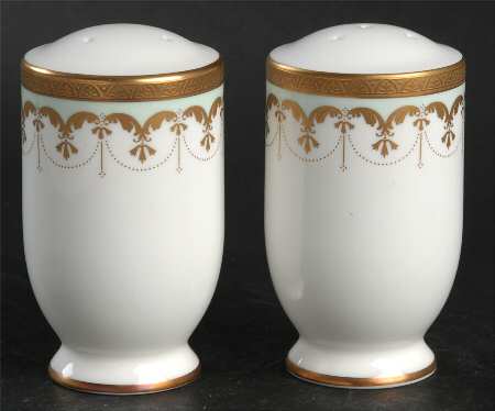 Corinthian Salt & Pepper Set