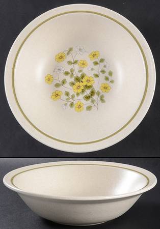 Daisies 9" Round Vegetable Bowl