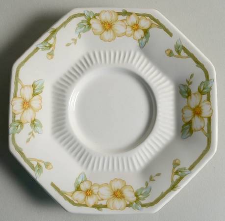 Dogwood Saucer