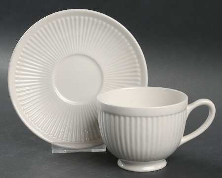 Elite Footed Cup & Saucer Set