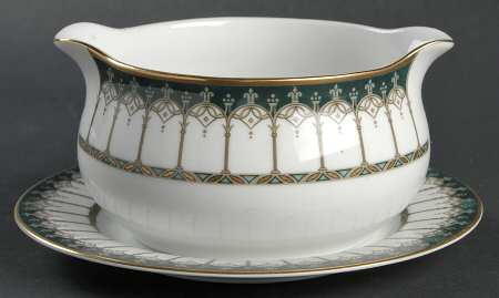Emeraude Round Gravy Boat & Bread and Butter Stand