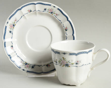 Fascination Flat Cup & Saucer Set