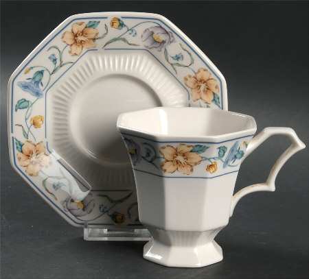 Fascination Footed Cup & Saucer Set