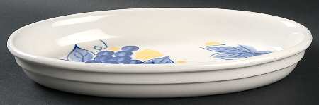 Fresh Grapes 13" Oval Baker