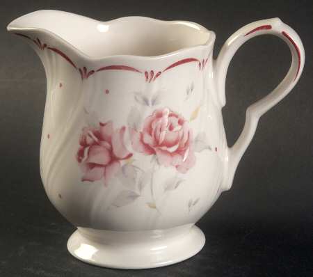 Full Bloom Creamer