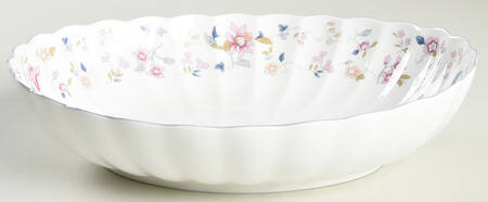 Garden Party 9" Oval Vegetable Bowl