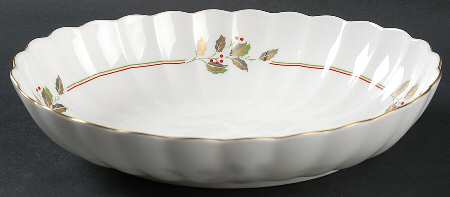 Golden Holly 9" Oval Vegetable Bowl