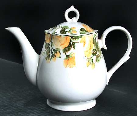 Gracious Teapot & Lid