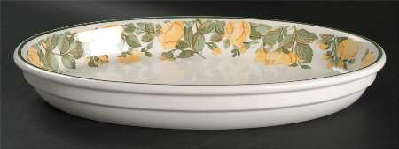 Gracious 15" Oval Baker