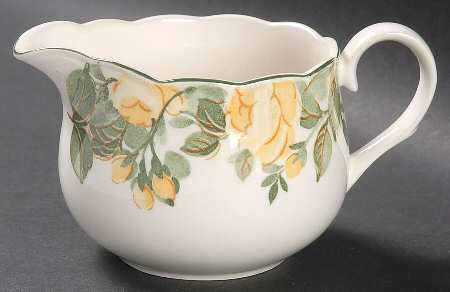 Gracious Round Gravy Boat