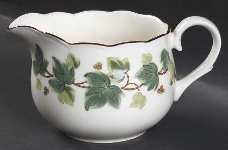 Greenwood Open Sauce Boat