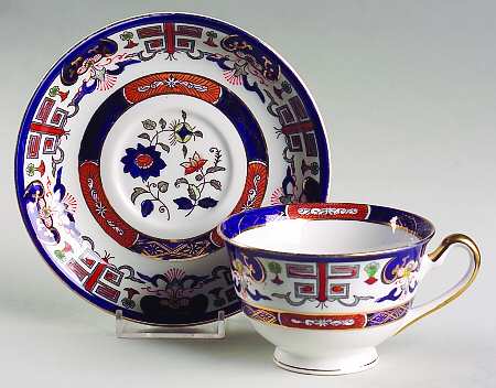 H491 Footed Cup & Saucer Set