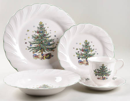 Happy Holidays 40 Piece Estate Set