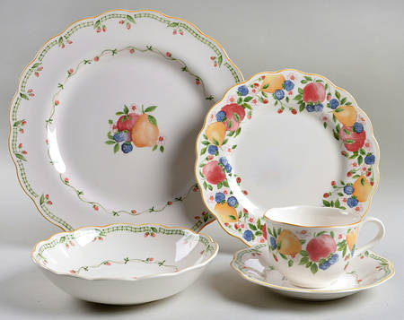 In Season 5 Piece Place Setting