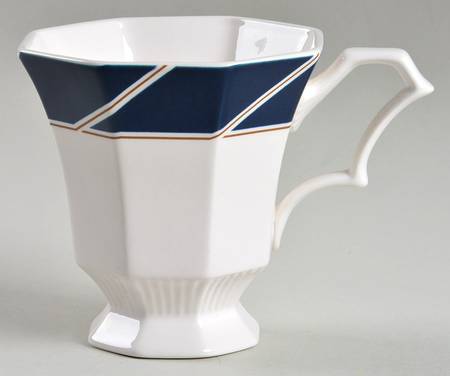 Jamboree Footed Cup