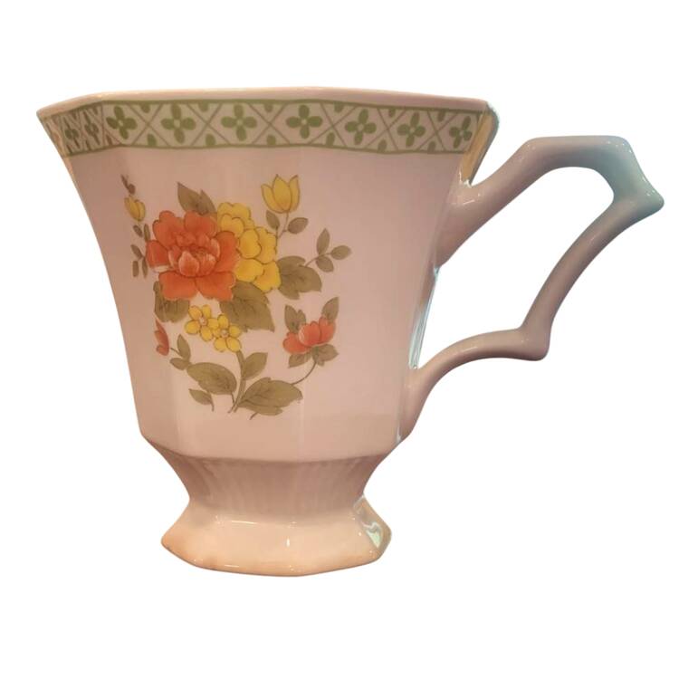 Jasmine Footed Cup