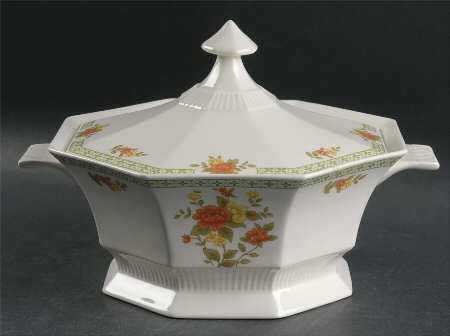 Jasmine 1.5 Qt Round Covered Casserole