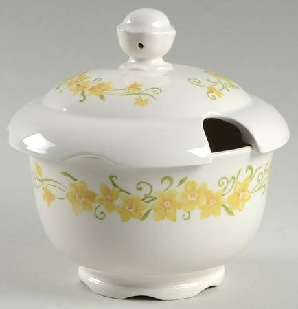Jonquil Sauce Boat & Lid