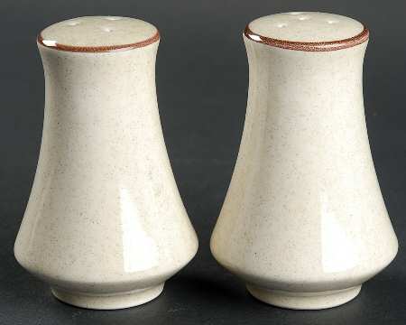 Leawood Salt & Pepper Set