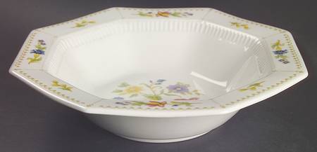Magenta 9" Round Vegetable Bowl