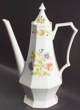 Magenta Coffee Pot & Lid
