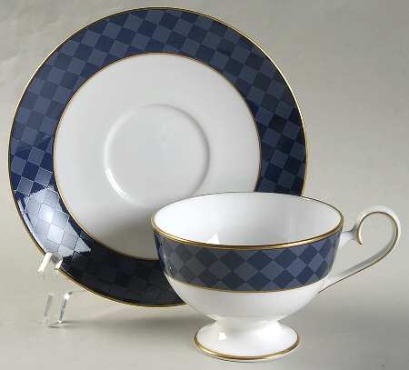 Majestic Footed Cup & Saucer Set