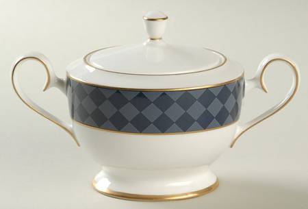 Majestic Sugar Bowl & Lid