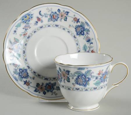 Mandarin Footed Cup & Saucer Set
