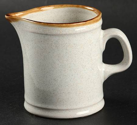 Mayflowers Creamer