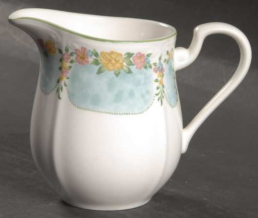 Mayfair (9501, Fine Tableware) Creamer