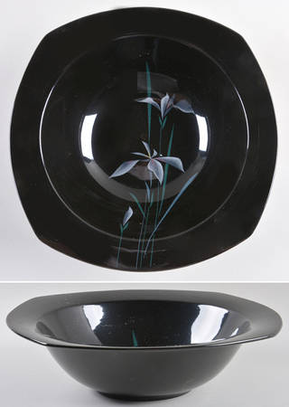 Midnight 10" Round Vegetable Bowl