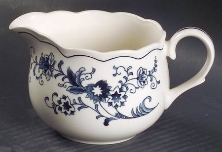 Ming Tree Blue (Double Phoenix Backstamp) Open Sauce Boat