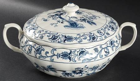 Ming Tree Blue (Double Phoenix Backstamp) Round Covered Vegetable