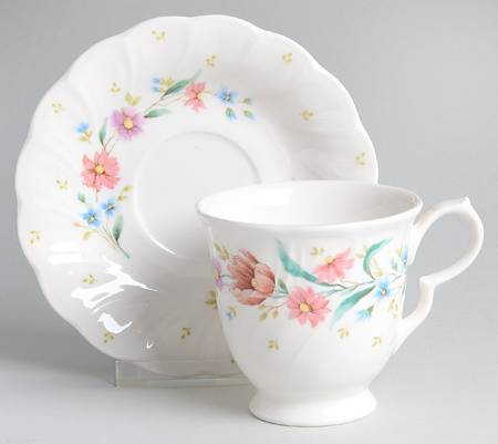 Mountain Rose Footed Cup & Saucer Set