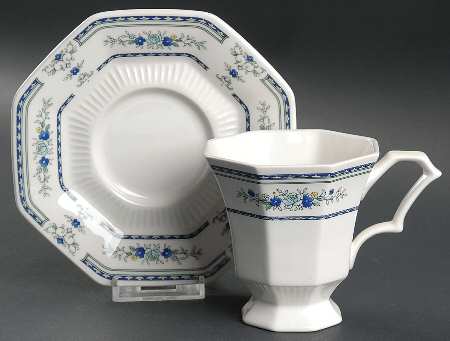 Footed Cup & Saucer Set