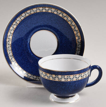 NIK27 Footed Cup & Saucer Set
