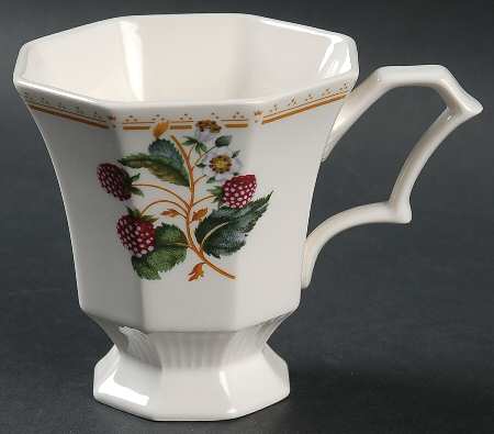 Orchard Footed Cup