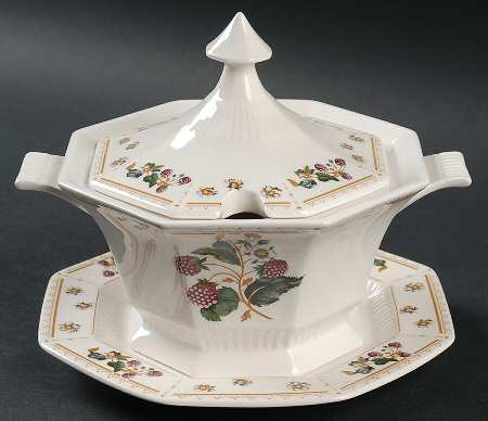 Orchard Sauce Boat & Lid with Underplate