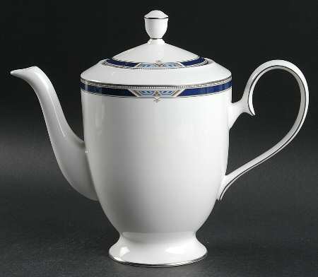 Paramount (Bone) Coffee Pot & Lid