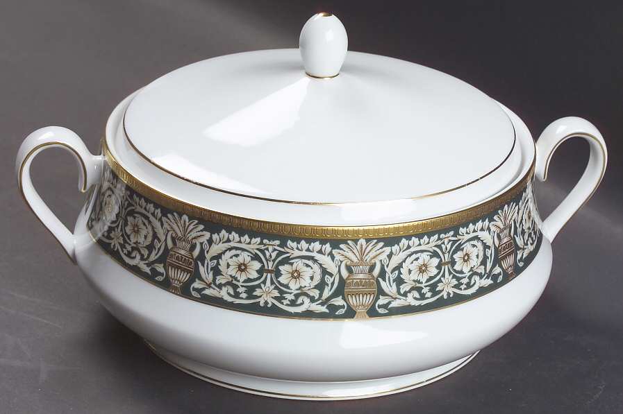 Pavilion Round Covered Vegetable