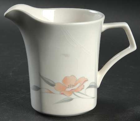 Peachglow Creamer