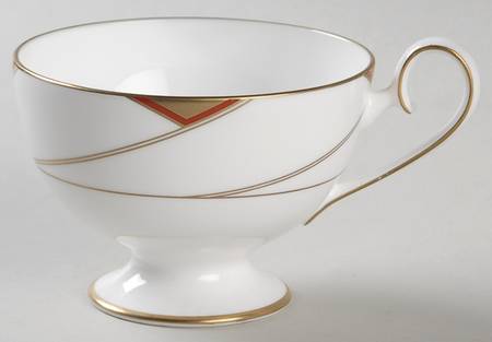 Rendezvous Footed Cup