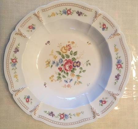 Rosette Rim Soup Bowl