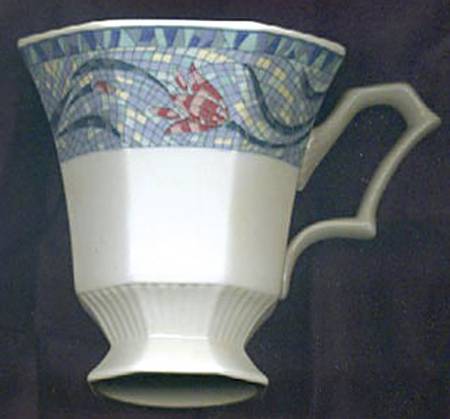 Serendipity Footed Cup
