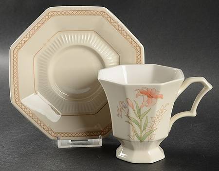 Spring Bouquet Footed Cup & Saucer Set